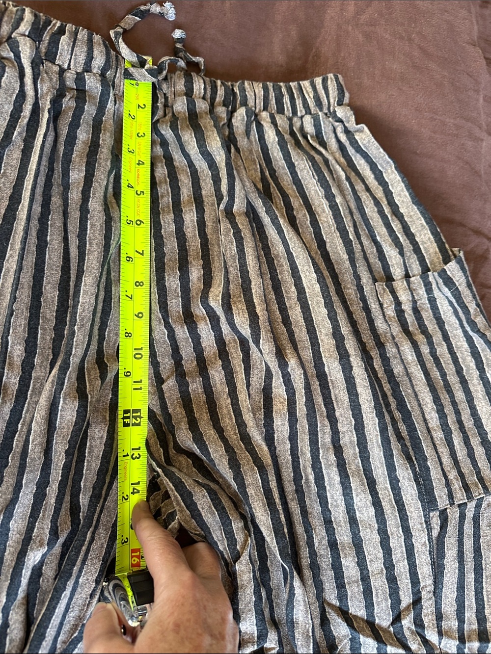 Free People style wide leg Pants. Huge side pockets. Elastic waist Black & Tan 🖤 - Picture 10 of 16